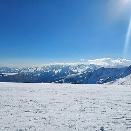 Le Nid Pyreneen - Proche Station De Apartment